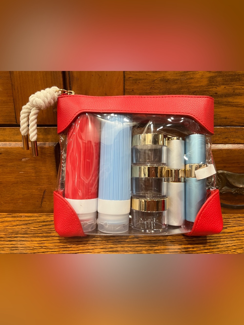 Travel Toiletry & Cosmetic Set - New Without Tags - Vacation or Holiday Travel